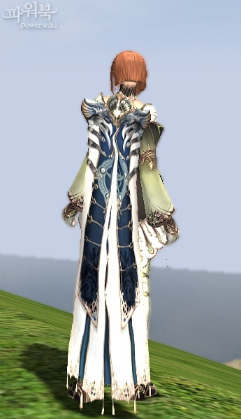 Naviarope Cloak Wynn Summoner Human