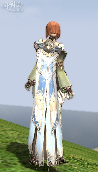 Lakcis Cloak Aeore Healer Human